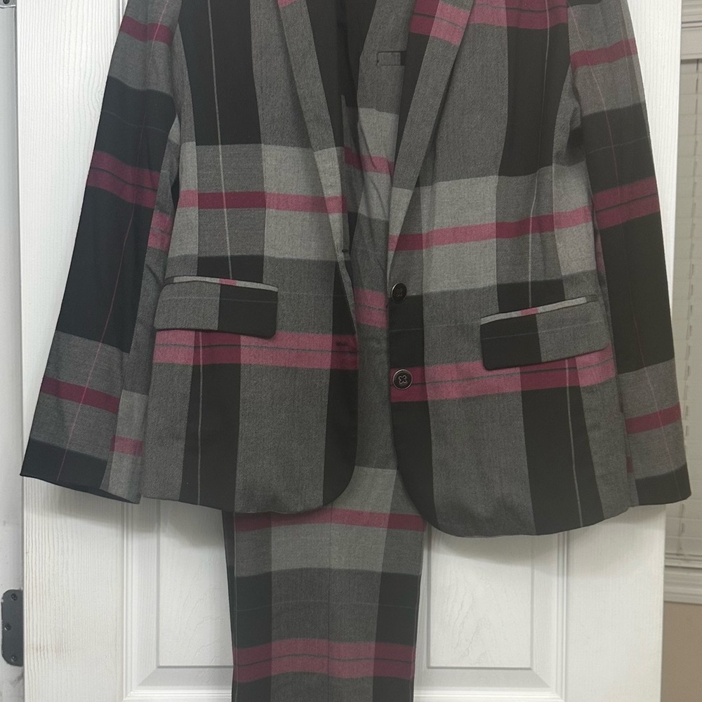 Stylish Plaid Blazer for Women